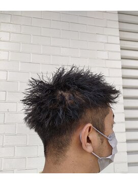 ライズ 綾瀬店(RISE) 【夏との相性抜群】ツーブロベリーショートツイストパーマ！！