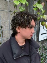 ビンゴ(BINGO)&nbsp;2311毛流れセンターパートハイライトメッシュニュアンスウルフ