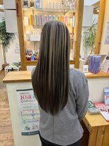 ギャラクシー ヘアードレッサーズ(galaxy hairdressers)&nbsp;アンブレラカラーホワイトグレージュ