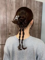 ルカリエ(LUCA:Rie)&nbsp;カチモリ×ツイストお呼ばれアレンジ