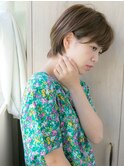 耳かけショートボブ ナチュラルグレージュ とろみ★★