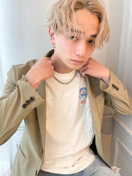 キャンバス バイ ネオリーブ 横浜西口(Canvas by neo.) ブリーチ２回で作るホワイトベージュセンターパート【横浜】