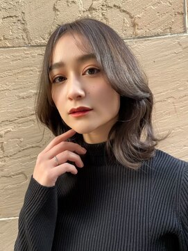 ルームバイシー 新宿(Loom. by Sea) くびれミディ/韓国ヘア/髪質改善/ブラウンカラー/束感