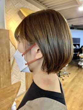 バイエイト 野並店(By Eight) 丸みショート×ブルーアッシュ