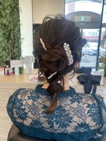 アローズソワン(HELLO'S SOIN) ルーズさが可愛い編みおろしアレンジ