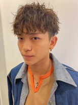 アミー 駒澤(Ammy komazawa)&nbsp;刈り上げ無造作ショート スパイラルパーマ/メンズパーマ 纐纈