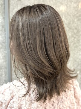 アヤラグランスパ 船橋店(AyaLA GRAN SPA) 【福田隆晃】透明感グレージュ/ボブウルフ/レイヤーカット