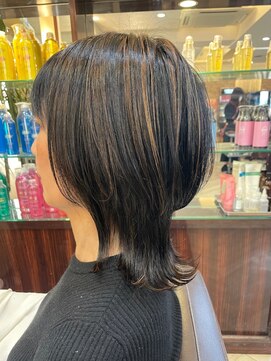 キャラ 池袋本店(CHARA) ブリーチ無しハイライト×ウルフカット【ウルフカット/大村】