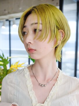 シオン(shion) ショートハイトーンブリーチ韓国ヘアおくれ毛_ba556092