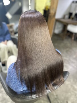 乾かすだけで決まる縮毛矯正