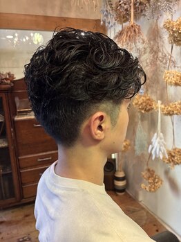 ブレイブ ヘアーアンドアイラッシュ(BRAVE hair & eyelash)の写真/マンツーマン施術で理想へ導く◎女性だけでなく、メンズにも支持される特別なサロン♪