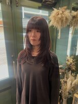 マーシュ(marshu) レイヤーカット×ボルドーカラー