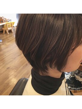 ガーネット(Garnet) シンプルショートボブ