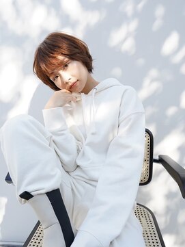 ドットハリス(.Hallis) 大人かわいい/小顔/ミディアムレイヤー/20代30代40代