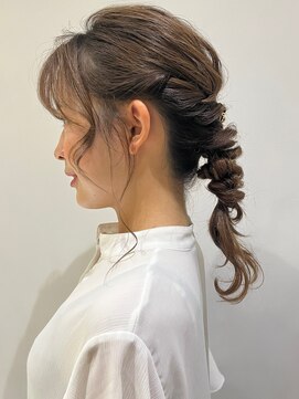 ブゾン(buZon) 【buZon ブゾン】ヘアセットくるりんぱ編みおろし