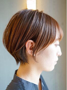 360度どこから見ても可愛いショートならAPARTMENT*高いカット技術で丸みショート/ショートボブも似合わせ◎