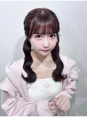 ヘアメ　ツインヘア　編み込み　ピンクブラウン　ピンクカラー