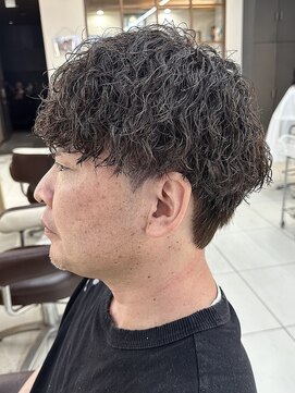 ゼンコー アオヤマ(ZENKO Aoyama) メンズカット波巻きパーマツイスパシャドウフェザー