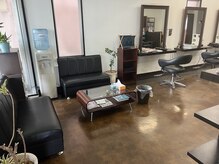 待合場所あります！気軽に友達や親子などでも、来店可能です