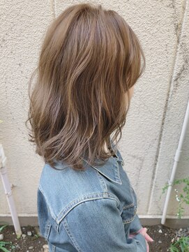 ルアナ(Luana) ふんわりミディ