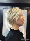 ショートボブ