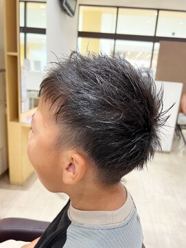 デザイニングヘアードゥ(designing hair Deux) キッズカット