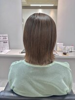 アイディール 心斎橋店(:ideal)&nbsp;大人可愛い切りっぱなしレイヤーカットモカベージュ