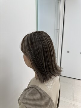 エディット アンド 緑地(Edit&) 脱白髪染めハイライト