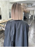 暖色系ベージュのバレイヤージュ