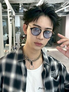 ファルベ(Farbe) フェザーパーマ/サーフカール/刈り上げセンターパート/波巻き