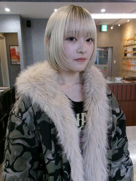 ジュール(JOULE'S) ブロンドボブ×レイヤースタイル