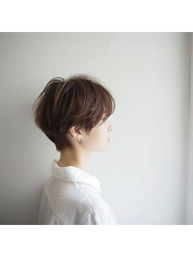 ドアーズ(Door's) 30代40代ショート白髪染めグレイカラーボブ艶栄名駅伏見丸の内