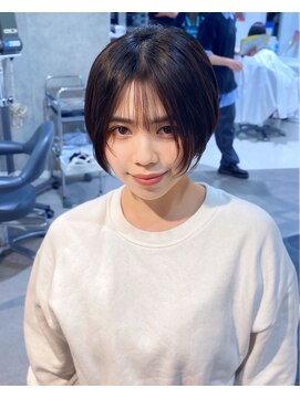 エアー 青山(AIR) 前髪あり耳掛け丸みボブコンパクトショート20代30代40代50代