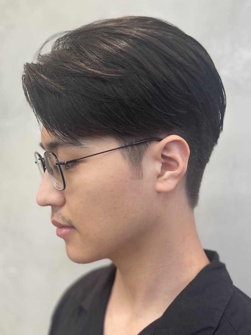 横浜西口メンズパーマフェザーパーマセンターパートガイルヘア