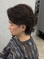 リオールバイニアウ(RE:ALL by Niau)&nbsp;MEN’S HAIR/サーフカール/刈り上げセンターパート/新田