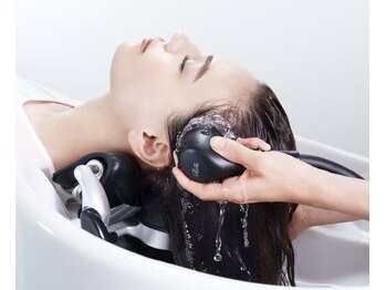 ヘアデザイン プティパ(Hair Design petit-pas)の写真/【炭酸ヘッドスパ/ヴィラアロマスパ/ミルボンスカルプスパ】気分や頭皮・髪の状態に合わせて選べる♪