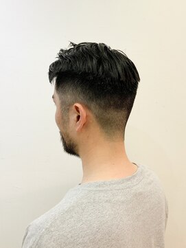 パティオン(PATIONN) 30代40代の男らしさ際立つメンズスキンフェードスタイル☆