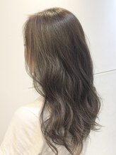 ウィズ リル ホワイト(wiz lil white)