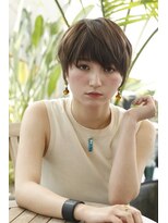 ヘアアンドケア エジェリラボ(hair&care egerie lab)&nbsp;3Dカラーとジグザグバングが大人可愛い耳かけベリーショート