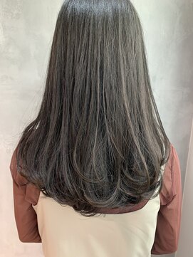 キチ(kichi.) [kichi.] セミロング×カーキブラウン