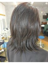 スナリー(Snaly)&nbsp;レイヤースタイル/お色気ヘア/かきあげヘア/大人女性