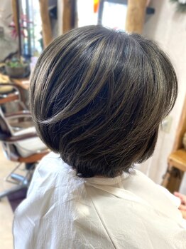 ロハスヘアースマイル アルプス通店(Lohas Hair Smile)の写真/敏感肌の方もOK！どなたでもオシャレができるよう、お肌や頭皮に優しい薬剤を使用◎毎月通える価格も魅力★
