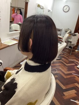 ヘアーアンドメイクアップモパ カット