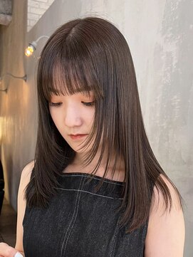 アイティーバイアルバム 藤沢店(IT by ALBUM) 韓国ヘアグレージュ顔周りレイヤーオリーブベージュ_ba473642