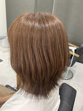 ディティール(Detail) 外はねレイヤーボブ×ショコラブラウン