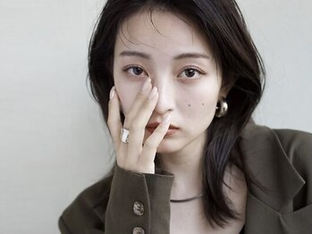 アール 豊田店(#arl)の写真/ダメージを最小限に抑えたカラー剤で、髪に優しく上品な仕上がりに。大人女性の気になるお悩みも解決へ◇