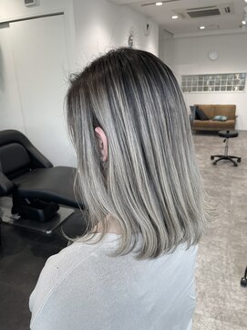 カラ ヘアーサロン(Kala Hair Salon) ハイライトバレイヤージュダブルカラーケアブリーチ20代30代40代