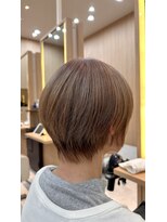 ルーシー(Lucy)&nbsp;ルーシー(Lucy)ハイライト/白髪ぼかし/ショートボブ