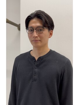 ピグメント(pigment) スーツにも合う大人のオシャレセンターパート