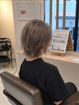 ヘアーサロン ビーネ(Hair salon Bi-ne)&nbsp;白髪ぼかしで魅せる大人ウルフ☆